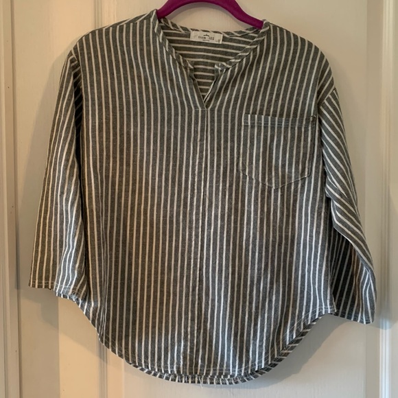 102 by B Tops - Pin stripe linen top